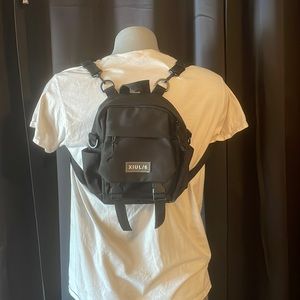 XIUL/6 backpack Black